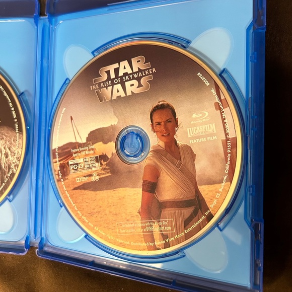 STAR WARS The Rise of Skywalker - Picture 5 of 6